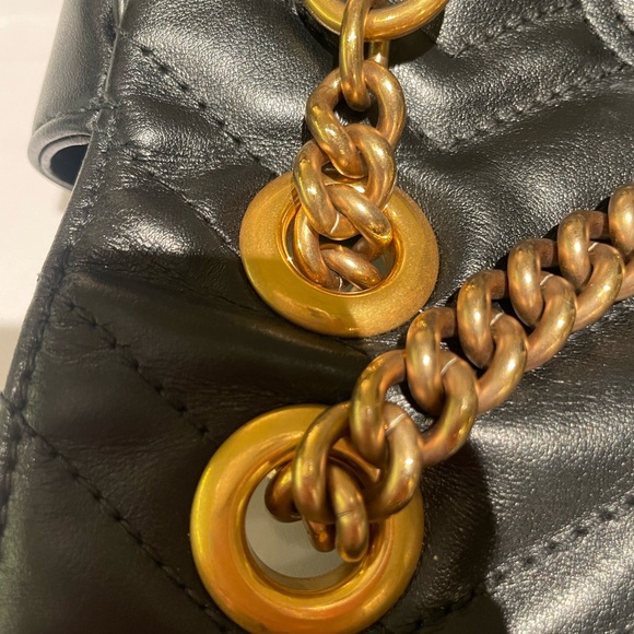 Gucci Marmont Mini Shoulder Bag - Picture 15 of 17